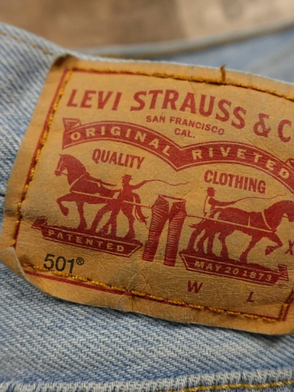 Levi’s 501 Denim Cutoff Shorts Women’s W30 Light Wash Frayed Hem‎ High Rise